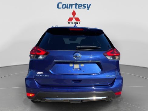 Used 2020 Nissan Rogue SV w/ Premium Package AWD/4WD image 4