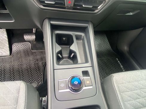 Certified 2025 Volkswagen Tiguan S AWD/4WD image 16