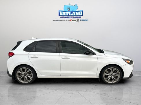 Used 2019 Hyundai Elantra GT N Line FWD image 6