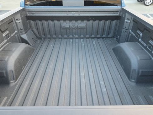 Used 2025 GMC Sierra 1500 Denali w/ Denali Reserve Package AWD/4WD image 32