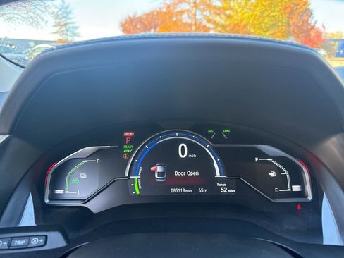 Used 2018 Honda Clarity Touring image 18