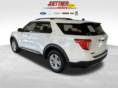 Used 2023 Ford Explorer XLT w/ Equipment Group 202A AWD/4WD image 5