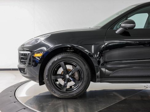Used 2018 Porsche Macan image 9