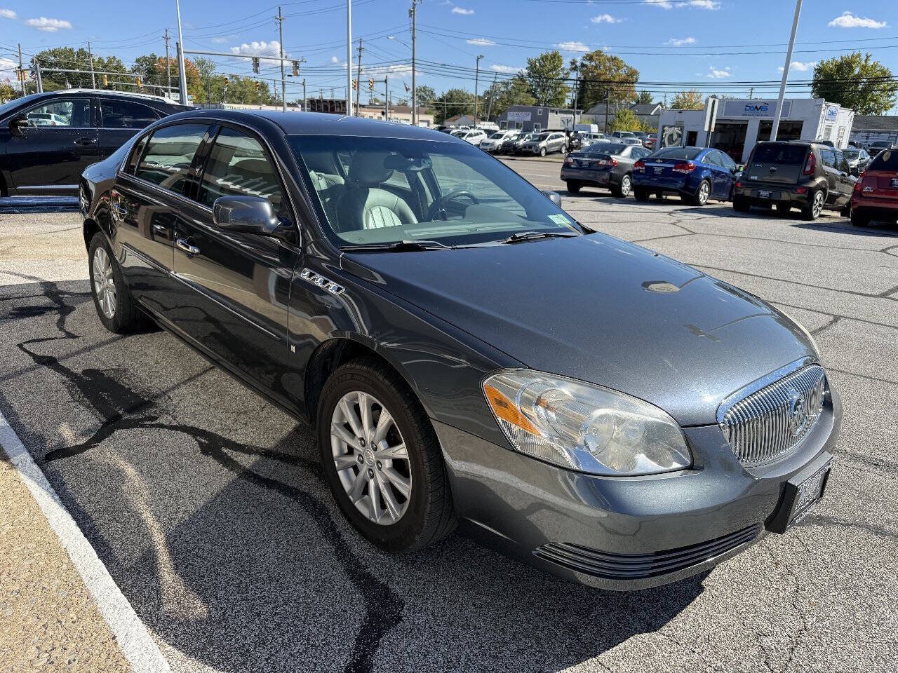 Used 2009 Buick Lucerne CXL w/ Driver Confidence Package FWD image 4