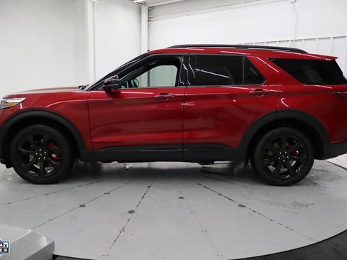 Used 2023 Ford Explorer ST w/ Equipment Group 401A image 9