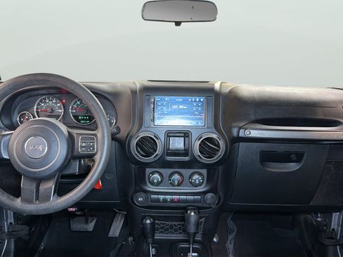Used 2015 Jeep Wrangler Unlimited Sport AWD/4WD image 19