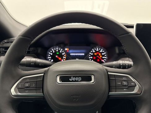 New 2026 Jeep Compass Latitude AWD/4WD image 22