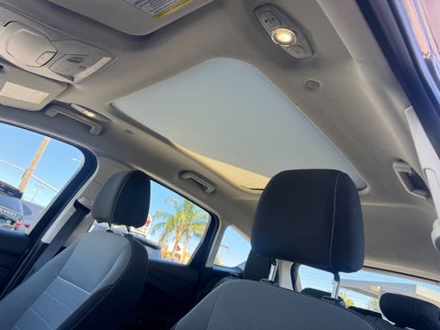 Used 2014 Ford C-MAX SE FWD image 19