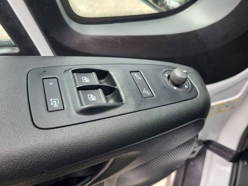 Used 2025 RAM ProMaster 3500 w/ Convenience Group image 9