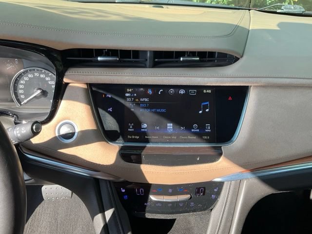 Used 2018 Cadillac XT5 Platinum AWD/4WD image 13
