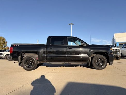 Used 2018 Chevrolet Silverado 1500 LT w/ All Star Edition image 10