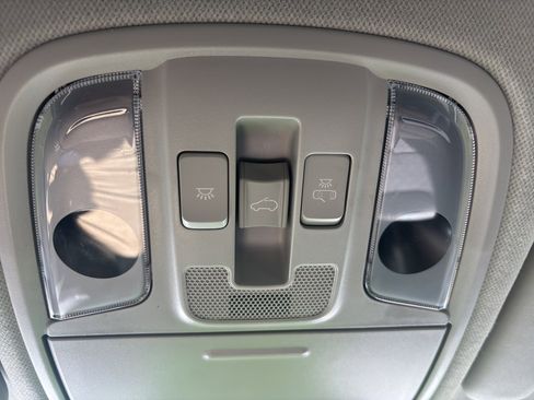 Certified 2022 Kia Niro LXS image 16