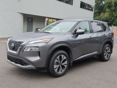 Certified 2023 Nissan Rogue SV AWD/4WD image 3
