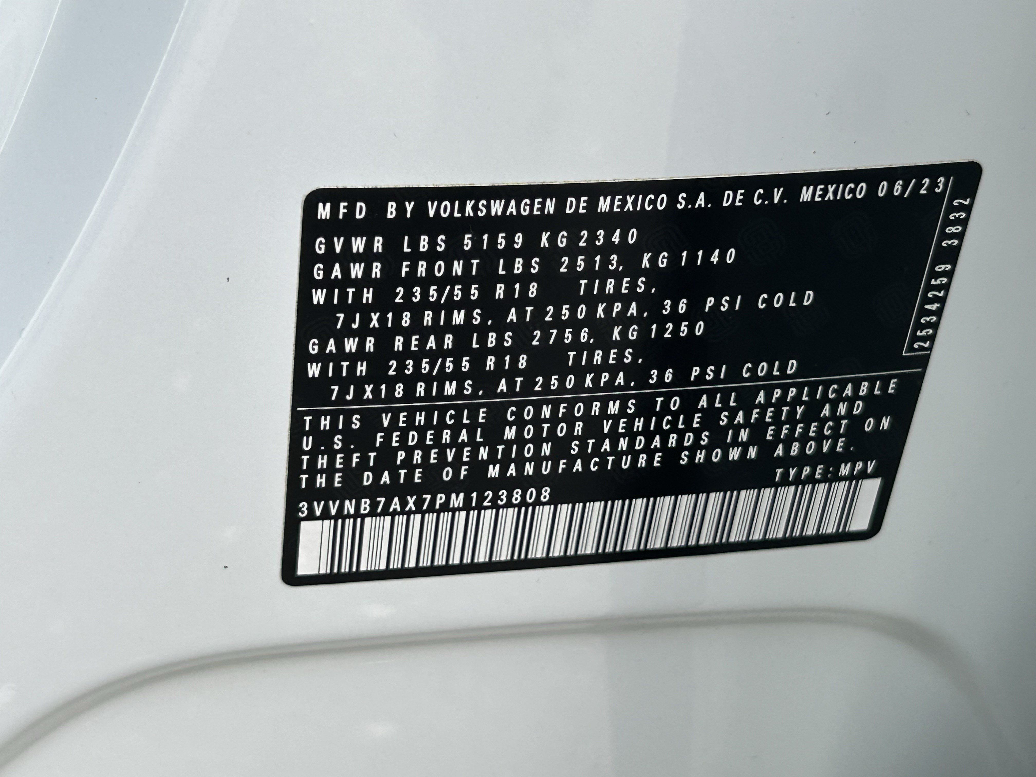 Used 2023 Volkswagen Tiguan SE FWD image 30