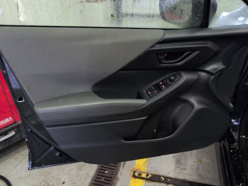 Used 2024 Subaru Crosstrek 2.0i Premium image 12