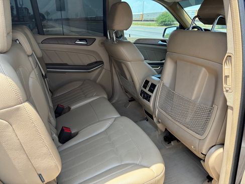Used 2013 Mercedes-Benz GL 450 4MATIC image 23
