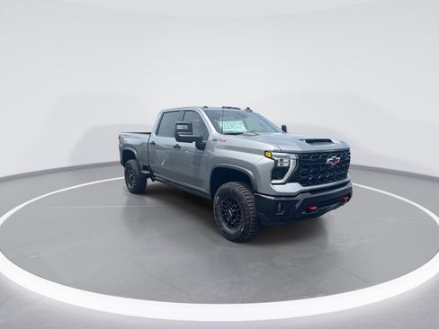 New 2026 Chevrolet Silverado 2500 ZR2 AWD/4WD image 2