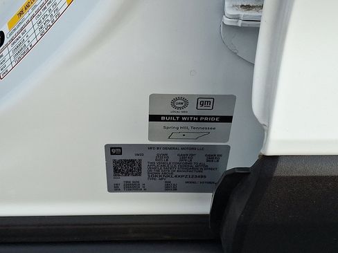 Certified 2023 GMC Acadia SLE w/ Driver Convenience Package image 26