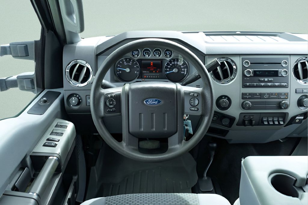 Used 2016 Ford F250 XLT w/ XLT Value Package AWD/4WD image 16