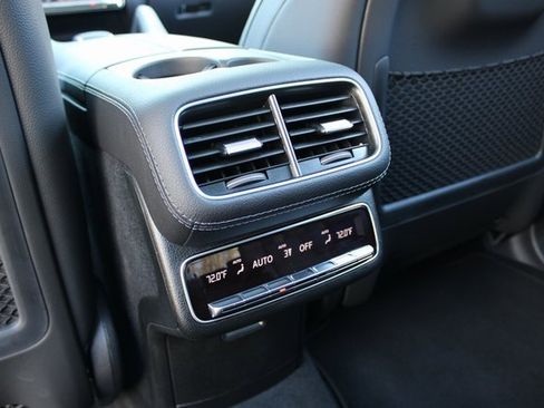 Used 2025 Mercedes-Benz GLS 450 GLS 450 4MATIC image 22