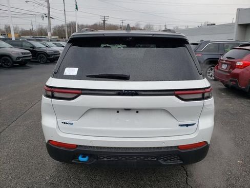 Used 2024 Jeep Grand Cherokee Trailhawk w/ Advanced Protech Group II image 5