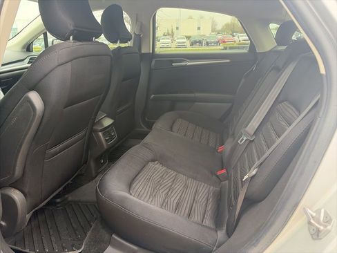 Used 2016 Ford Fusion SE image 35