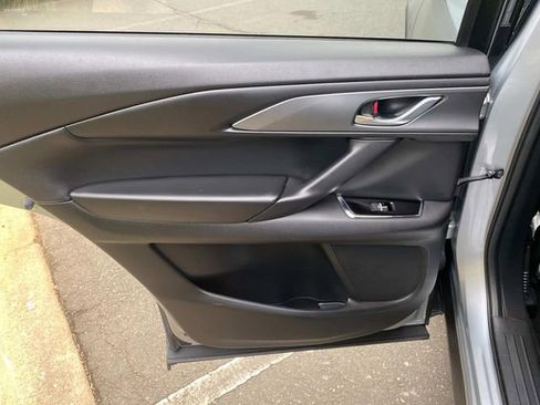 Used 2017 MAZDA CX-9 Touring image 10