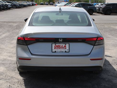 Used 2024 Honda Accord EX image 6