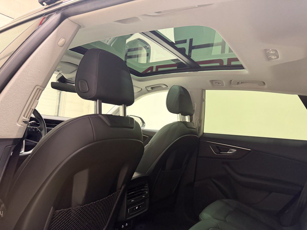 Used 2023 Audi Q8 Premium AWD/4WD image 30