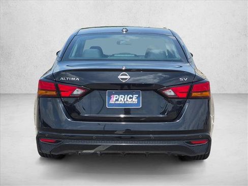 Used 2024 Nissan Altima 2.5 SV FWD image 7