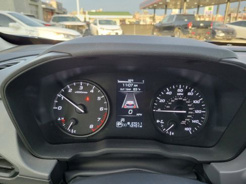 Used 2025 Subaru Crosstrek 2.0i image 30