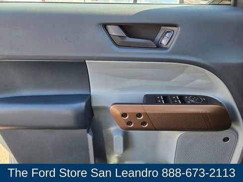 Certified 2024 Ford Maverick Lariat image 31