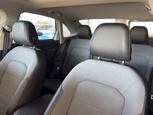 New 2026 Volkswagen Jetta SE FWD image 14