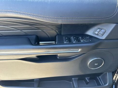 Used 2021 Ford Expedition Max Platinum image 23