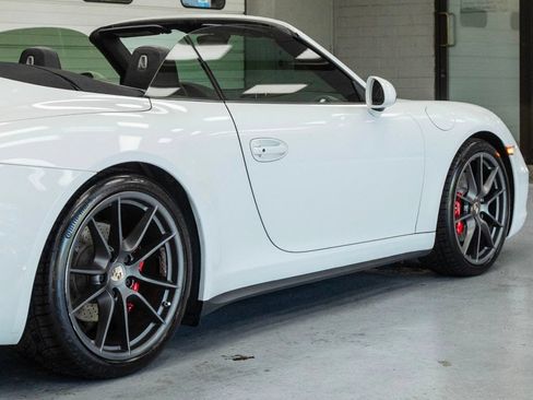 Used 2013 Porsche 911 Carrera 4S AWD/4WD image 36