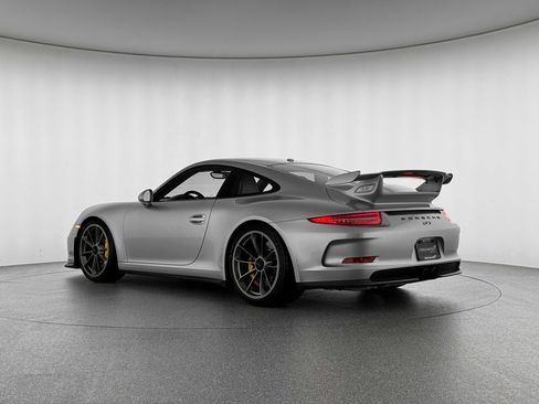 Used 2016 Porsche 911 GT3 image 3