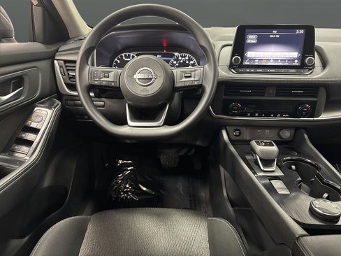 Used 2024 Nissan Rogue SV image 5