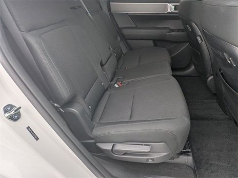 Certified 2026 Hyundai Santa Fe SE image 17