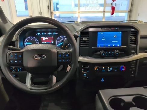 Used 2022 Ford F150 XLT image 16