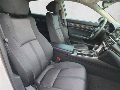 Used 2018 Honda Accord EX image 21