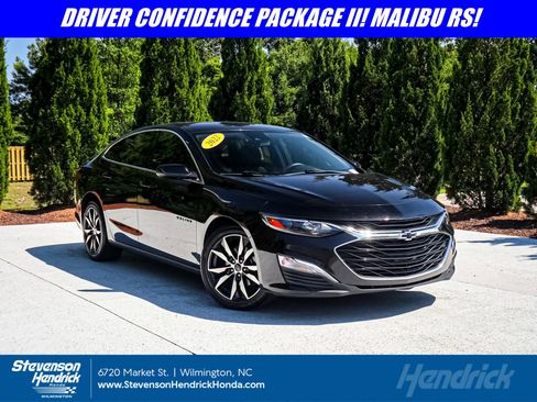 Used 2022 Chevrolet Malibu RS FWD image 1