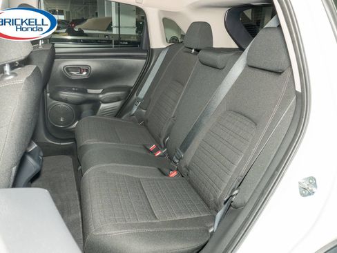 Used 2025 Honda HR-V LX image 24