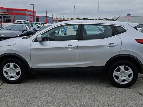 Used 2018 Nissan Rogue Sport S AWD/4WD image 5
