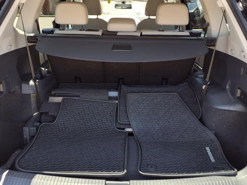 Used 2019 Volkswagen Tiguan SE FWD image 6