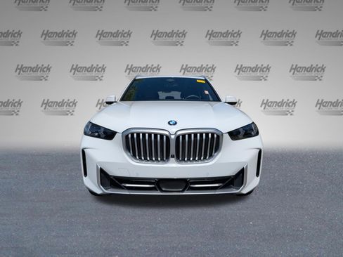 Used 2024 BMW X5 xDrive40i w/ Parking Assistance Package AWD/4WD image 5