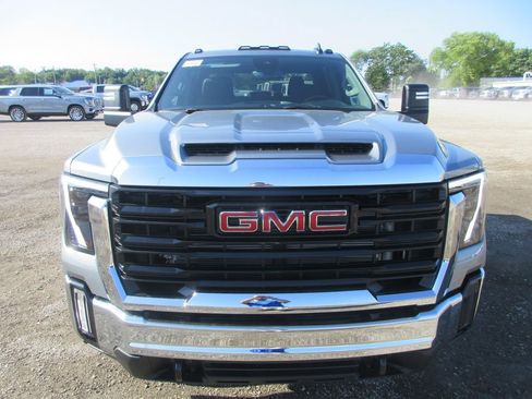 New 2026 GMC Sierra 2500 Pro AWD/4WD image 11
