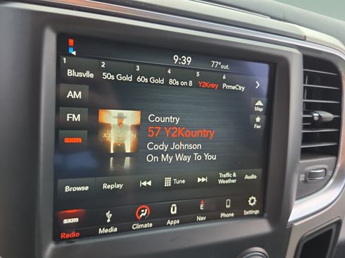 Used 2018 RAM 1500 Big Horn RWD image 15