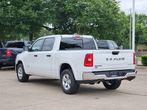 Used 2025 RAM 1500 Big Horn AWD/4WD image 5