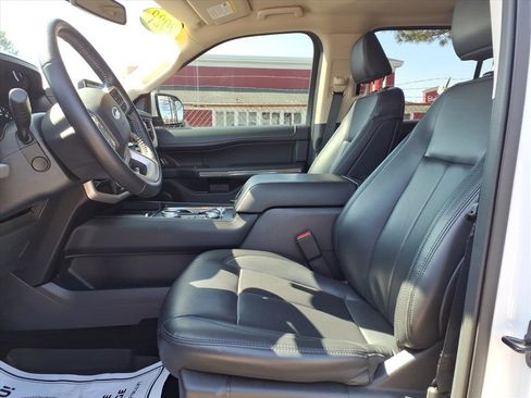Certified 2023 Ford Expedition Max XLT image 16