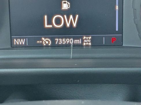 Used 2021 Chevrolet Tahoe Z71 w/ Rear Media and Nav Package image 31